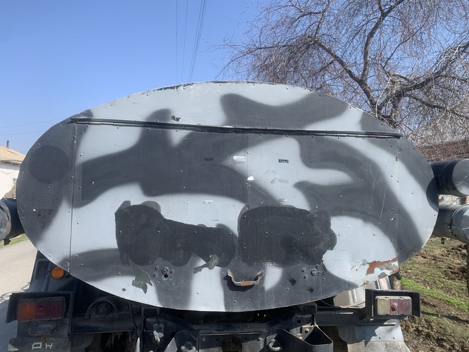 цистерна бочка бензавоза 6,8 тонник