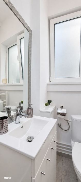 Proprietar – inchiriez garsonieră renovată, centrală proprie, Cișmigiu