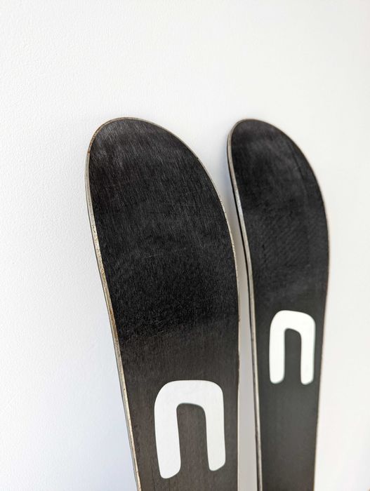 Ски оборудване- обувки, ски с автомати, щеки, каска + зимни кънки