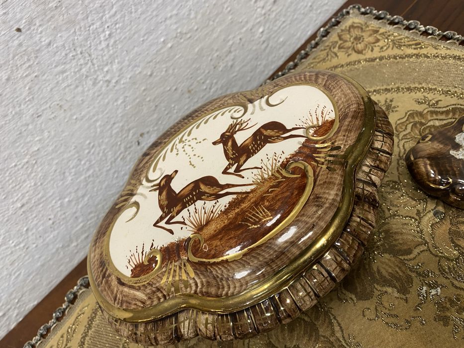 Белгийски порцеланов сет два свещника и кутия