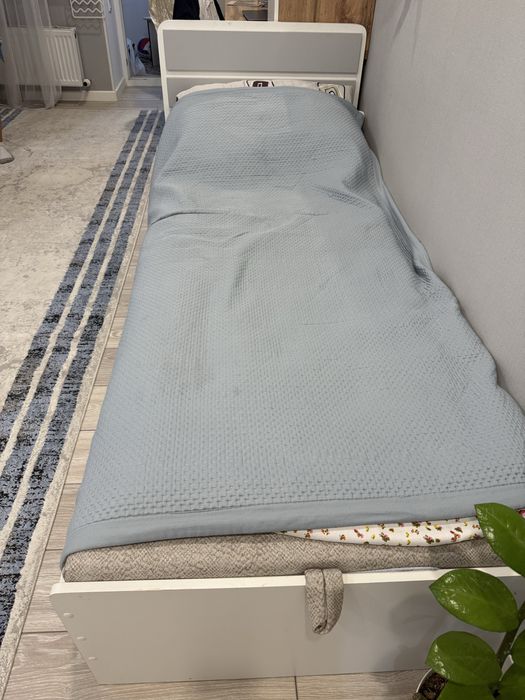 Срочно дешево кровати 35000