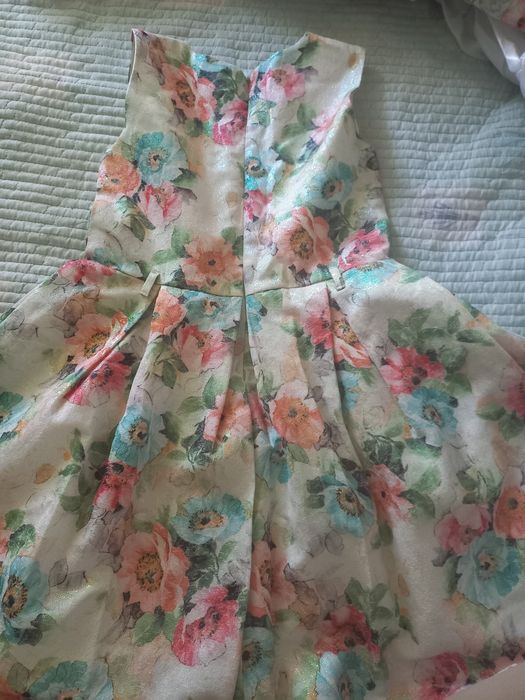 Срочно: Продаю Платье С Цветами