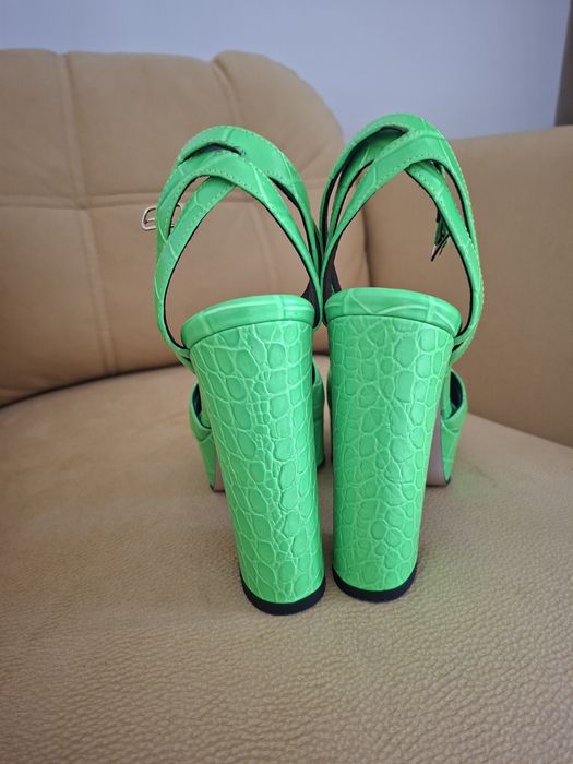 Sandale piele ,Musette,37