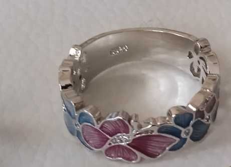 Нови,сребърни бижута. Колие, ланец,гривна,пръстен.. В подаръчна кутия