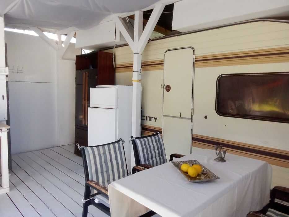 Нощувки в каравана до плаж в Кариани - 40 евро.