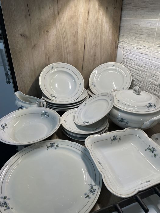 Serviciu de masa din portelan