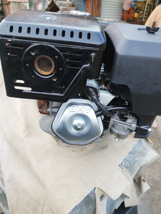 Двигател LONCIN 12, 2коня със електрически стартер