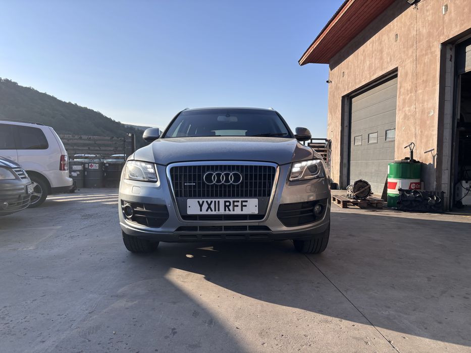 Dezmembrez Audi Q5 2.0 Tdi 170 cp Quattro  2011 cod motor CJC CGL CAH