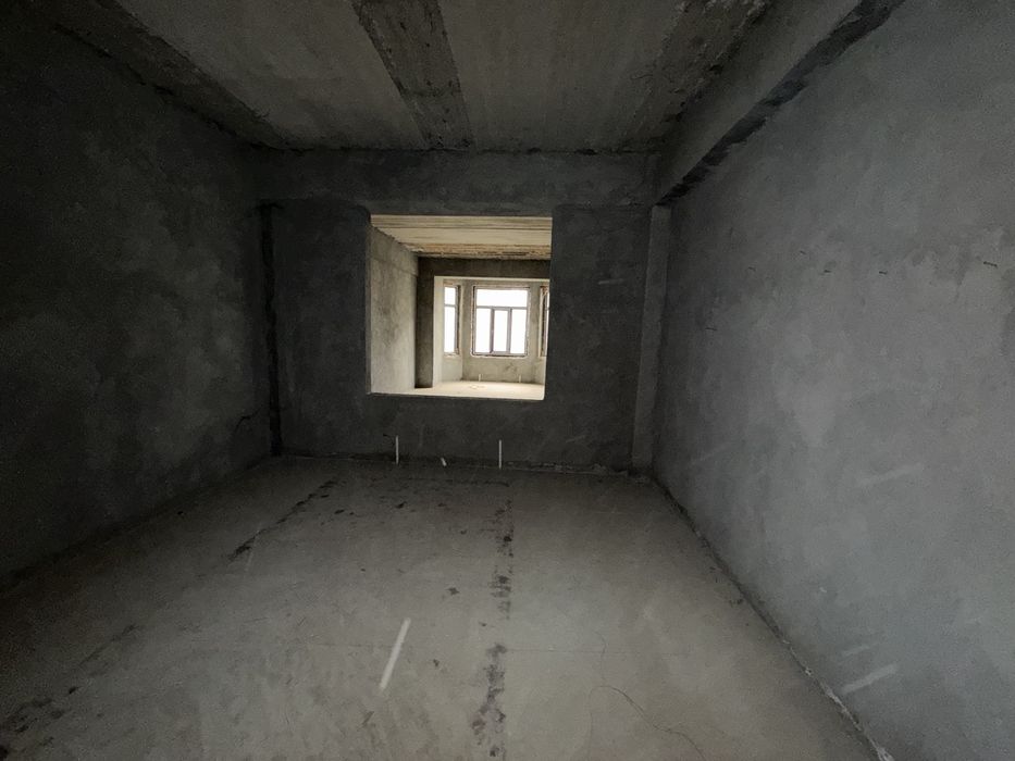 Kvartira sotiladi Gagarina 166m2