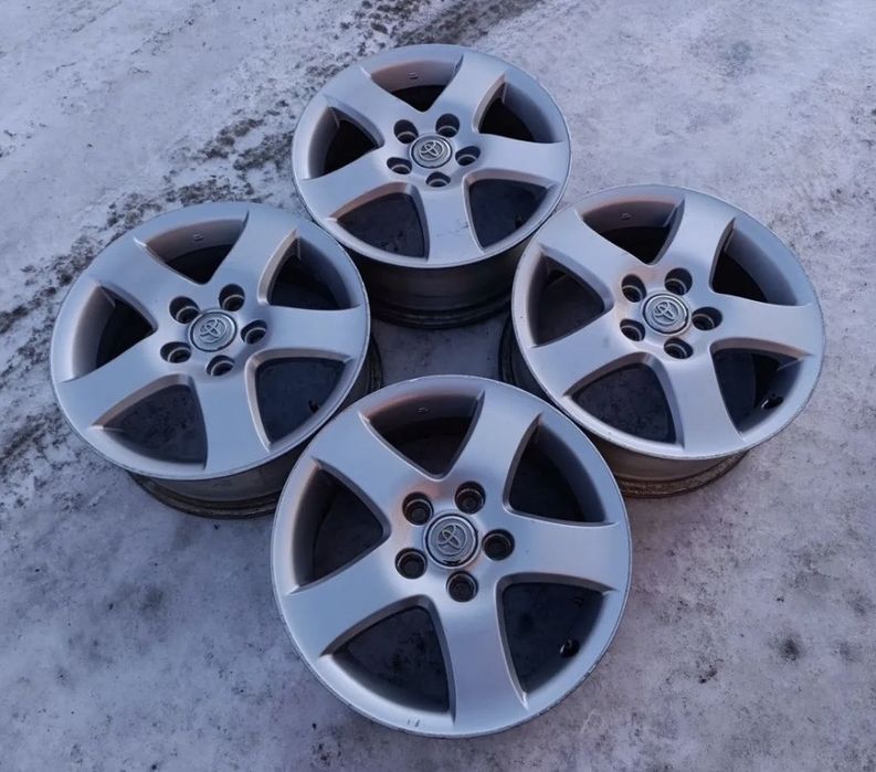 Продам диски от камри 35