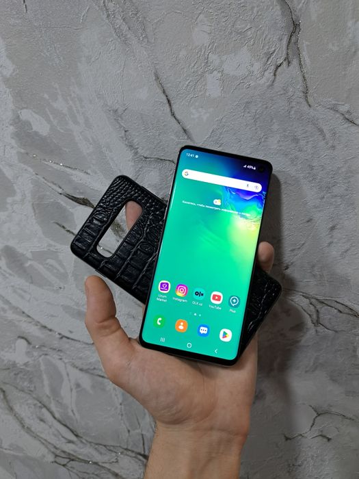 Samsung Galaxy S10 память 8/128gb идеал хама жои родной
