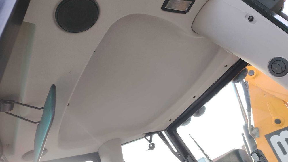 Buldoexcavator JCB 3CX