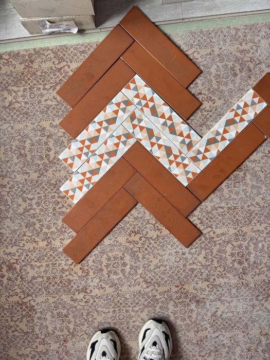 Placi fainta decor stil “metro”