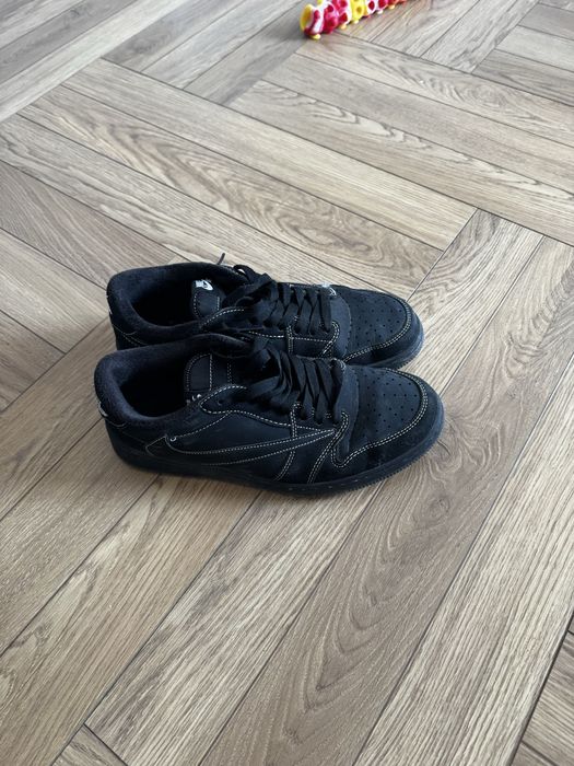 Продам ботинки демисезонные Nike
