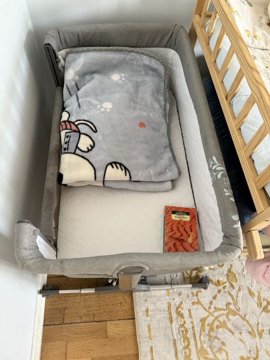 Продам манеж кровать