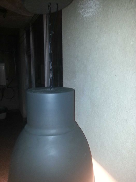 Висяща  на синджир лампа . За дом , градина и беседка .