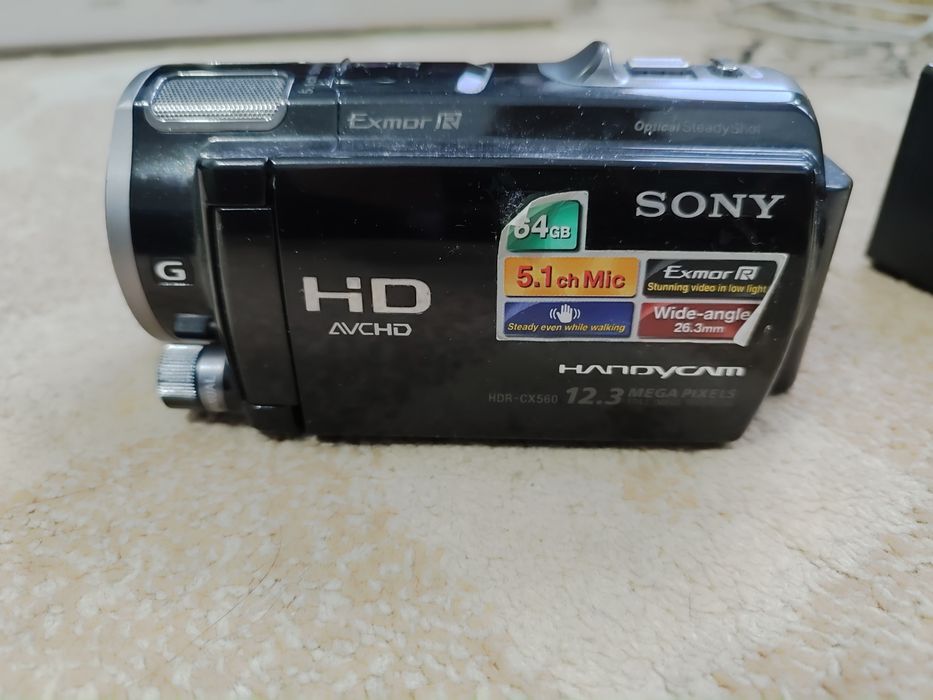 Продам видеокамеру SONY