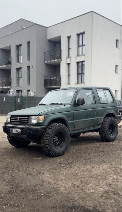 Mitubishi Pajero mk2 2.5 *fara gram de rugina*