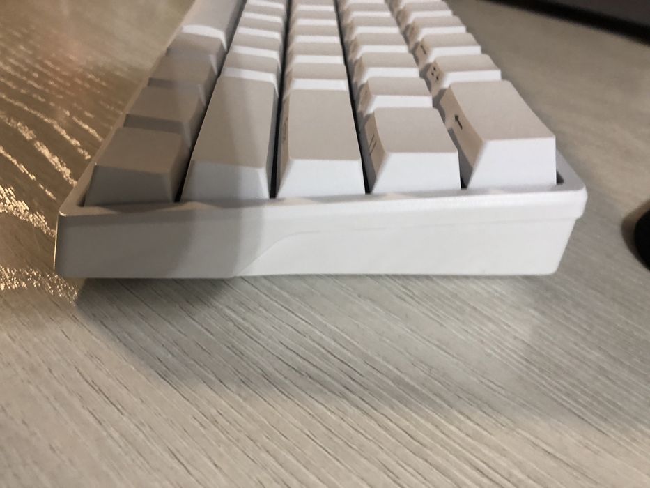 продаю Aula WIN 60HE