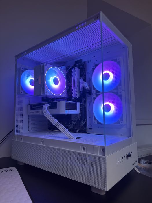 Oferta PC Gaming FULL WHITE RTX 5060ti 16gb, Ryzen 7