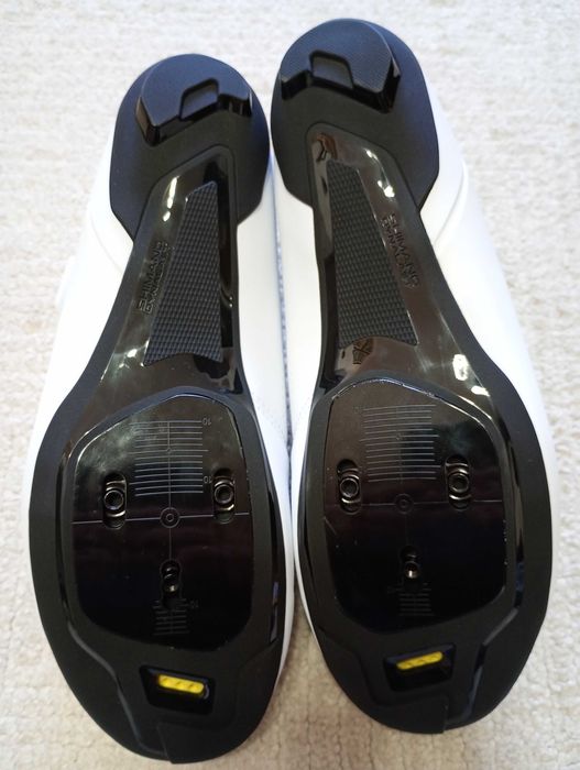 Pantofi ciclism sosea Shimano SH-RC102 + placute pedale Shimano SM-SH11