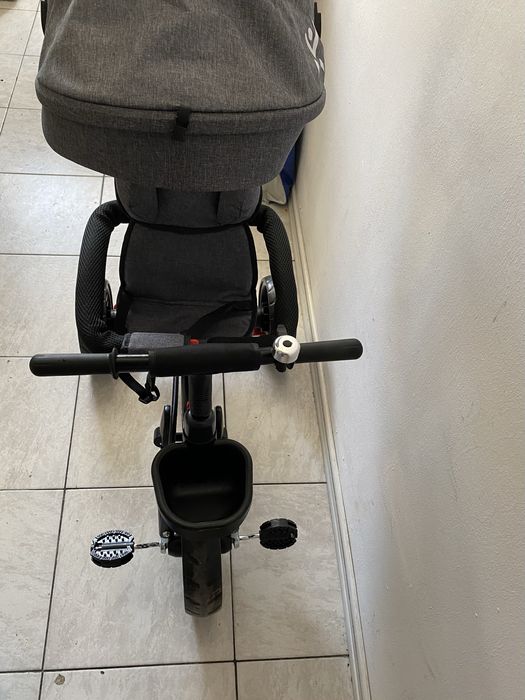 Tricicletă pentru copii