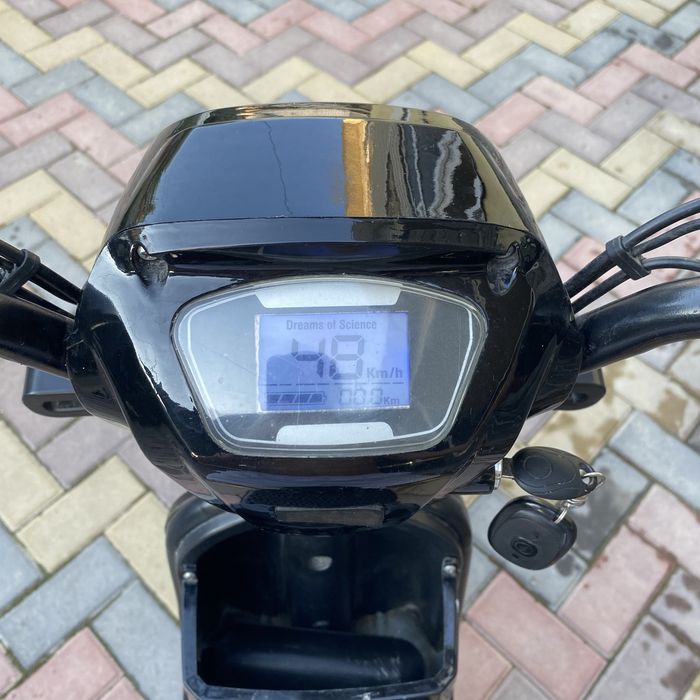 Продам ск8 скутер