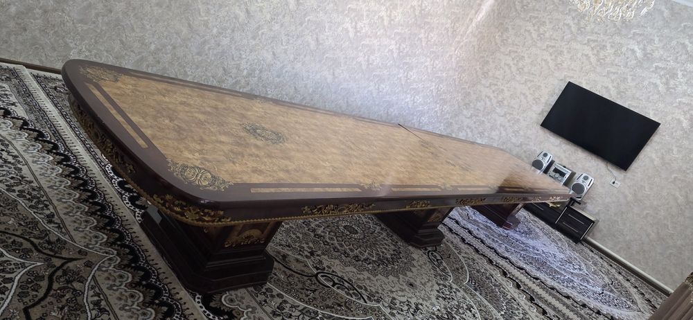 Стол  24 кишилик янги холати 6x1,20