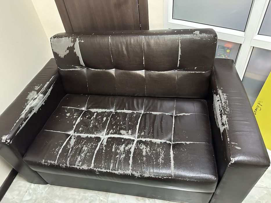 Продам компактный диван