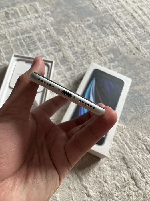 Iphone SE  64GB в ИДЕАЛЕ
