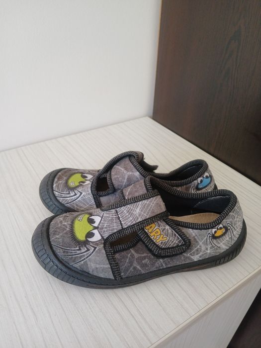 Пантофи 30 номер