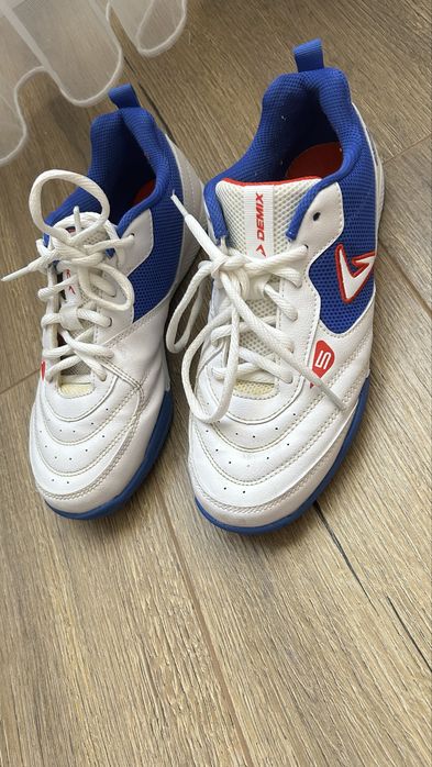 Зальник для футбола