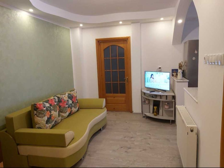 Proprietar Vand apartament 2 camere, 58 mp, complet mobilat utilat + Loc Parcare Precista