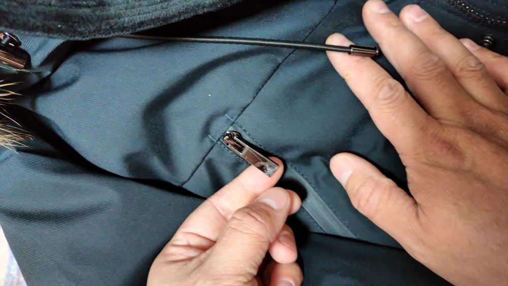 Продам куртку Masculino