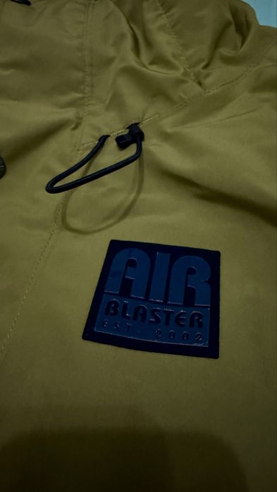 Горнолыжная куртка Airblaster