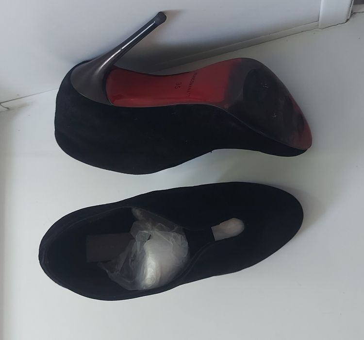 Обувь 35 ,37,38,40 размера недорого.