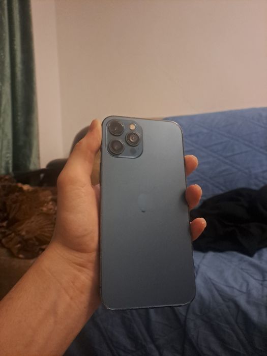 Продам Айфон 12 pro max