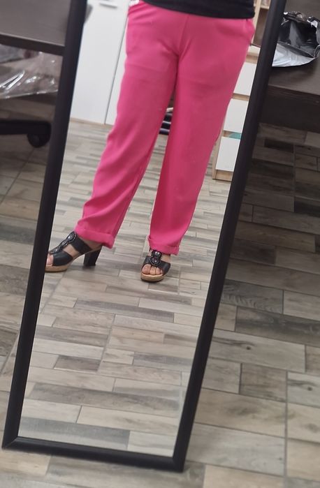 Pantaloni subțiri de vară