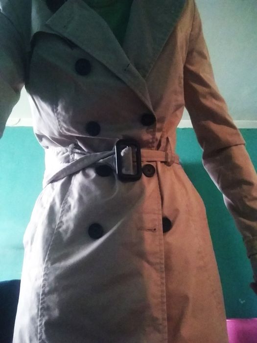 Продается плащ и пальто женские