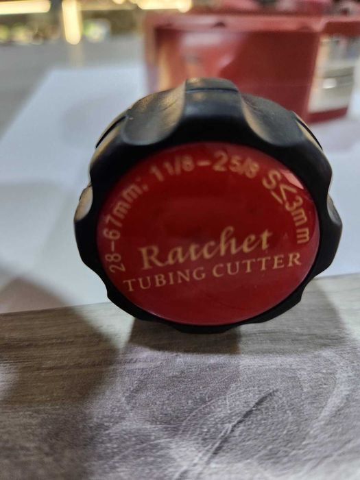 Toptul SEAC2867 Ratchet Pipe Cutter 28-67mm - ТРЪБОРЕЗ