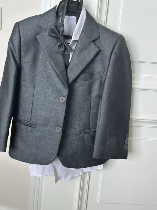 Шикарная тройка для мальчика