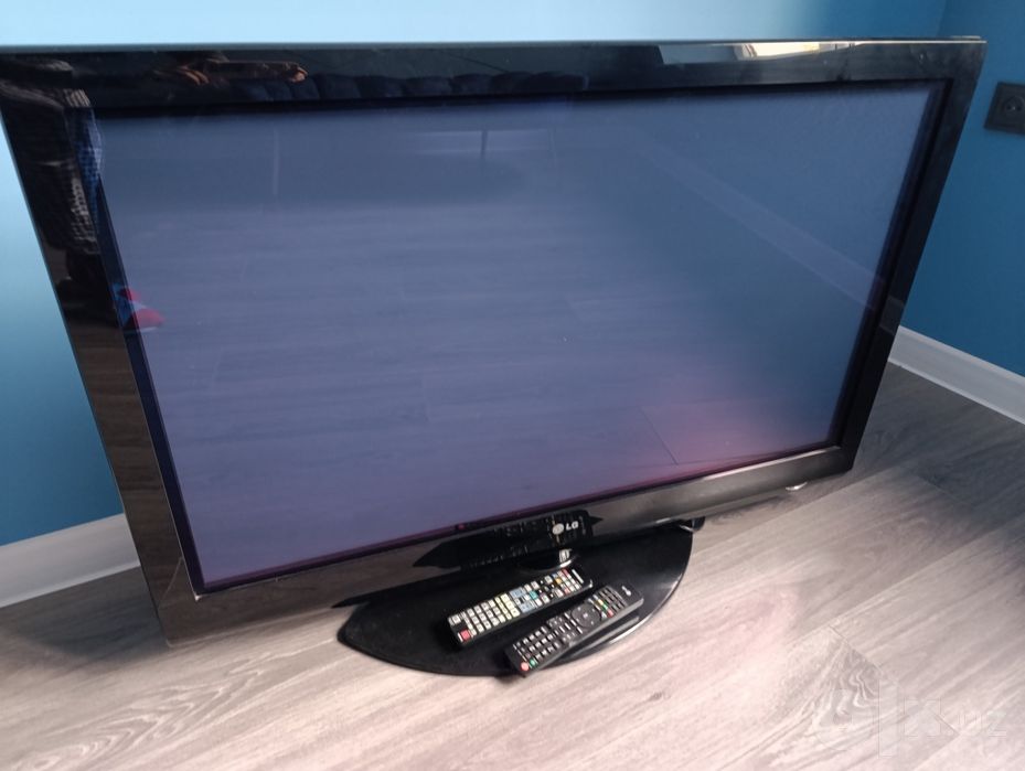 Срочно!Плазменный телевизор LG 42PG20 в рабочем состоянии. R