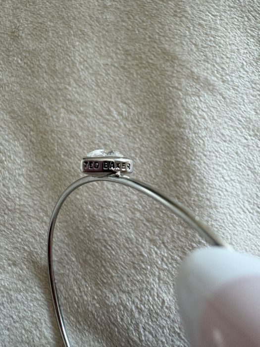 Сребърна гривна на Ted Baker