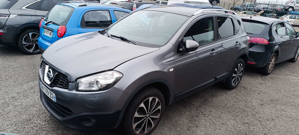 Nissan Qashqai 1.6i / 1.5DCi 2010-2014г. на части