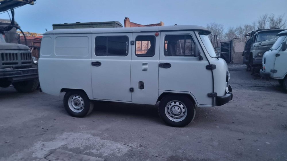 Продам Уаз Буханка 2017 года