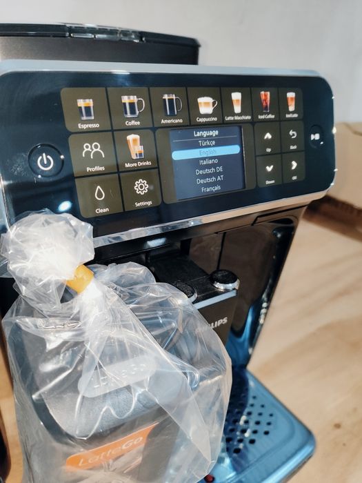 Espressor automat Philips 5500 20 bauturi