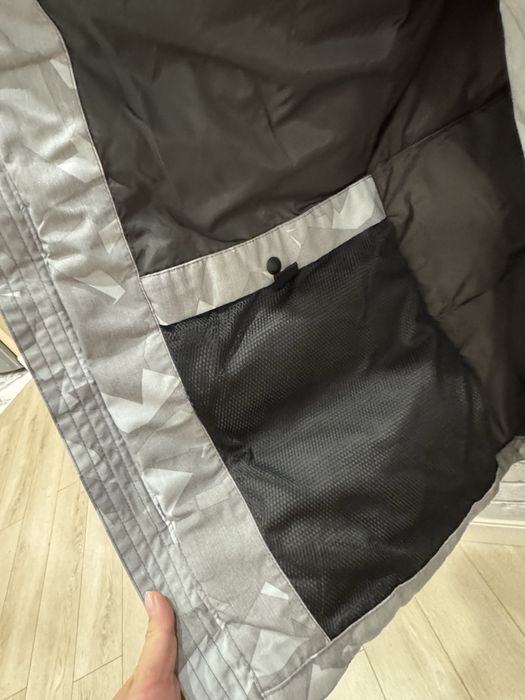 Зимняя куртка HELLY HANSEN