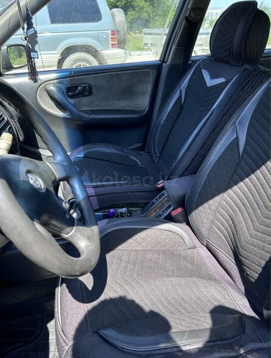 Продам Nissan Premier