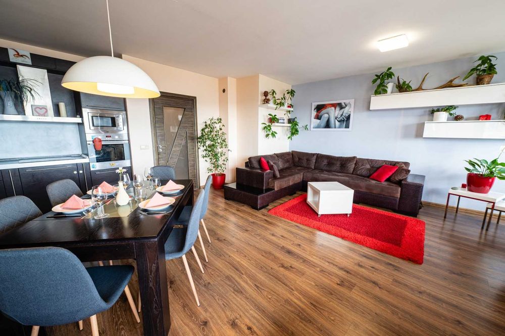 ”При Галя” 3-стаен просторен ап. с парко-място