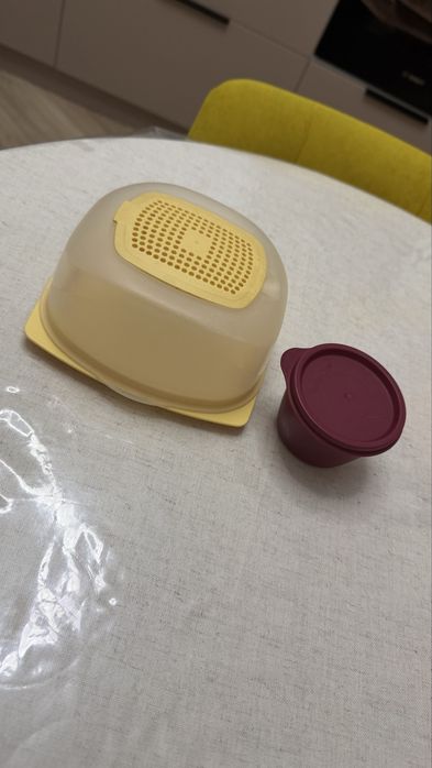 Контейнеры в холодильник от Tupperware б/у